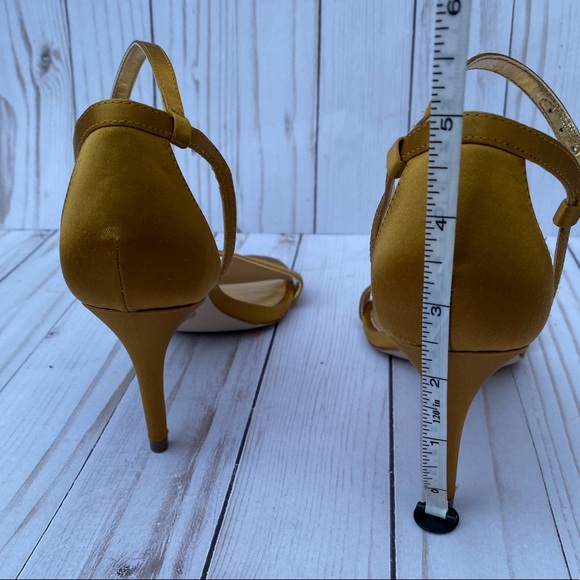 Authentic Michael Kors Sandals Pumps - Picture 5 of 6